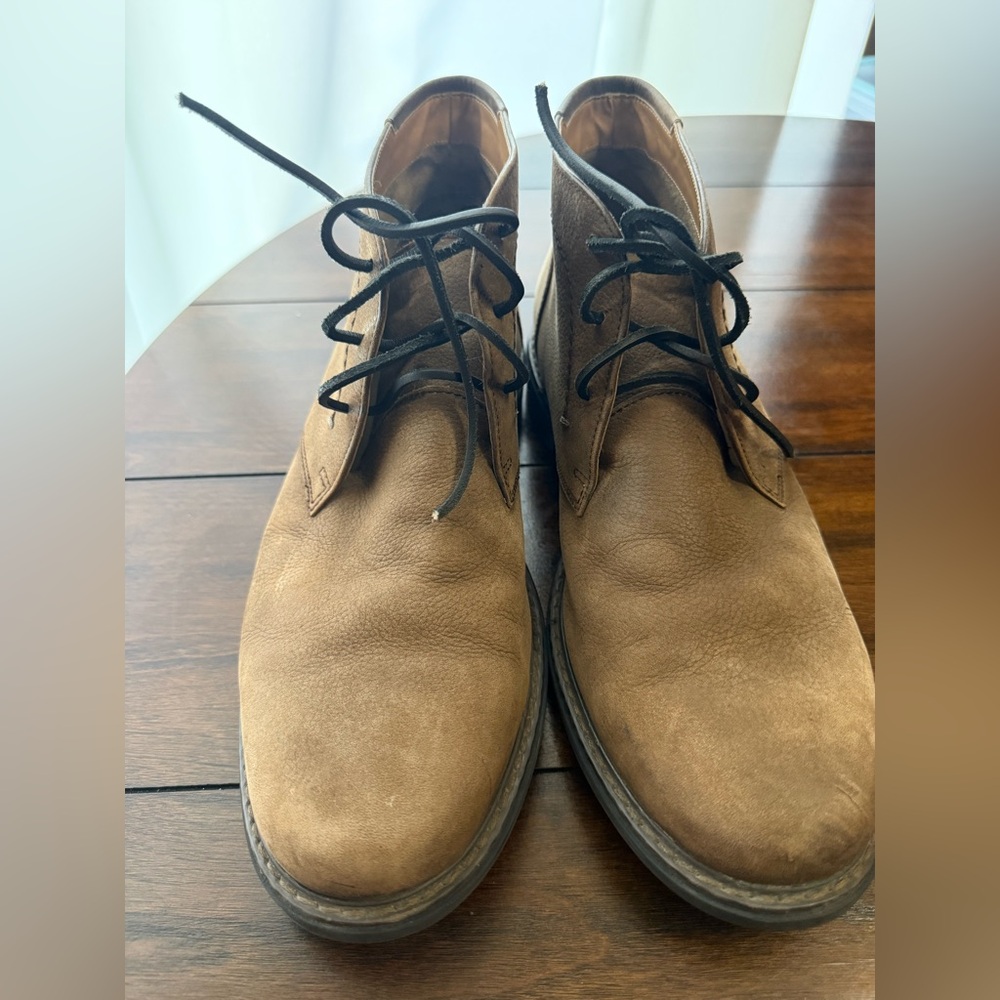 Florsheim Field Plain Toe Chukka Boots for Men Size 10 Brown